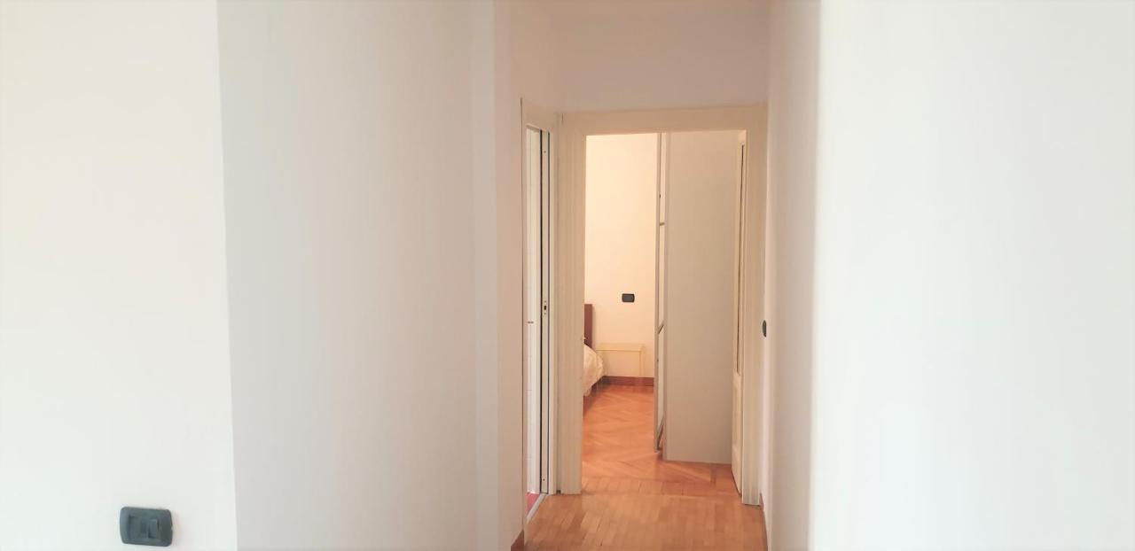 Meta Italy A Porta Venezia Apartment Milan Bagian luar foto