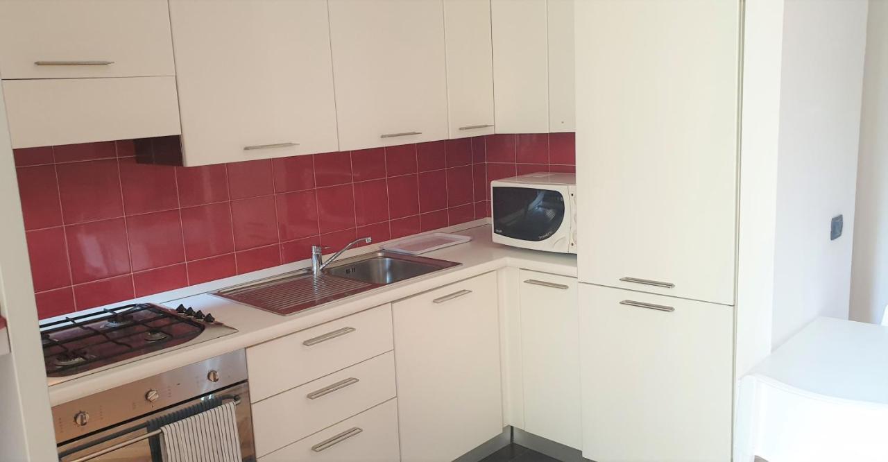 Meta Italy A Porta Venezia Apartment Milan Bagian luar foto