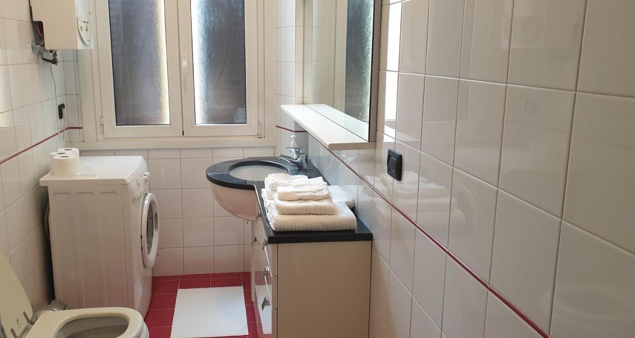 Meta Italy A Porta Venezia Apartment Milan Bagian luar foto